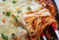 Cheesy Baked Spaghetti Casserole