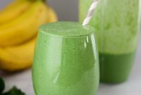 Refreshing Spinach Banana Smoothie