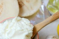 Creamy Lebanese Garlic Toum