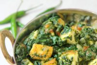 Keto-Friendly, Gluten-Free, Vegetarian Saag Paneer