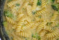 Creamy Broccoli Cheddar Pasta