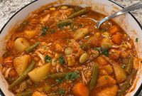 Classic Maryland Crab Soup