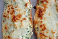 Spinach Artichoke Pull-Apart Loaf