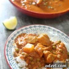 Delicious and creamy coconut chicken curry ready to be served.