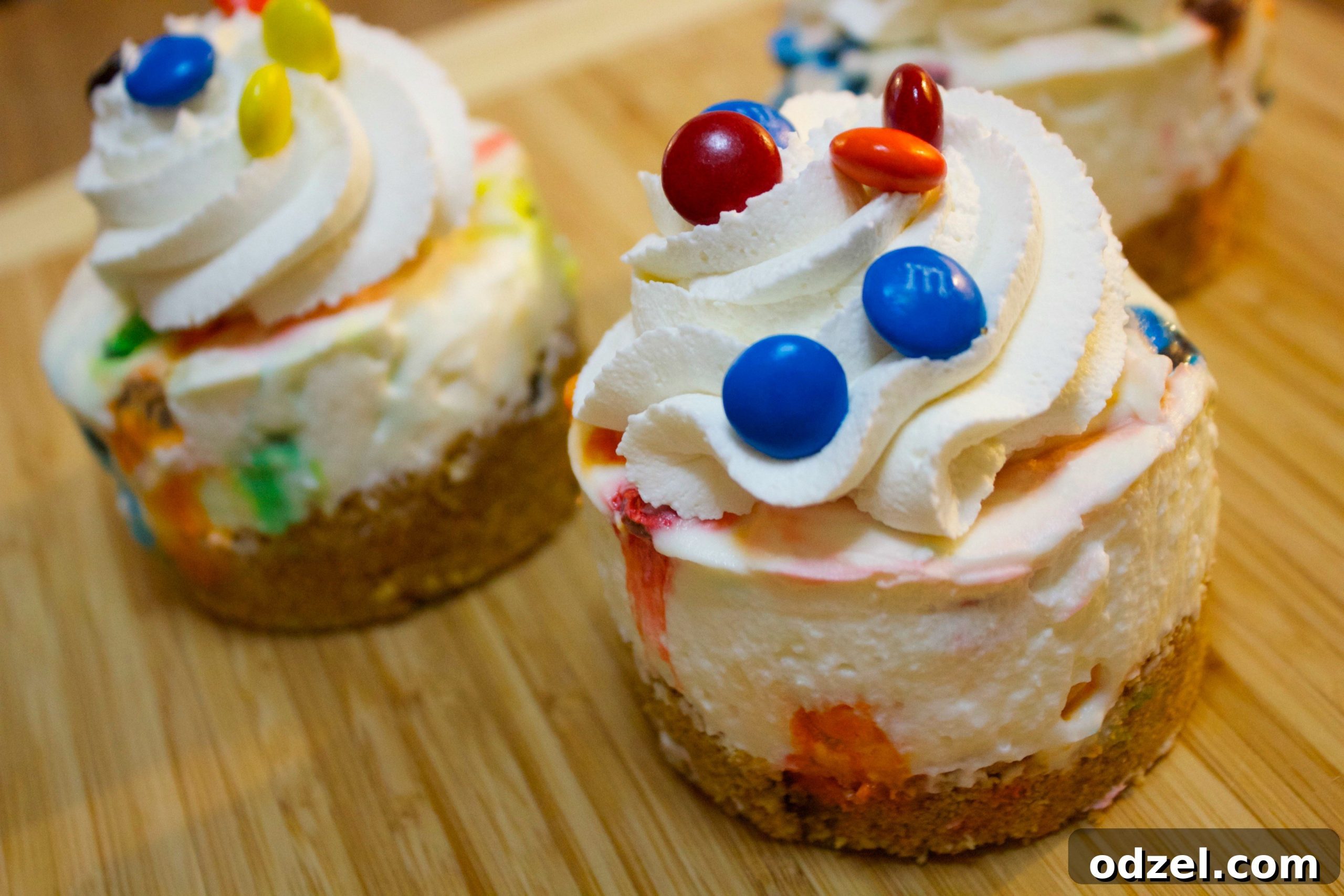 Easy no bake M&M cheesecakes are perfect for beginners