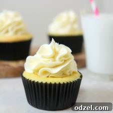 Keto Vanilla Cupcakes