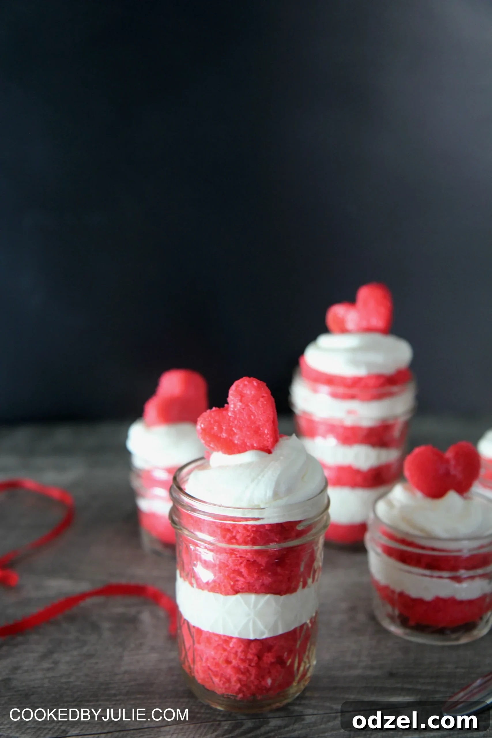 These cute desserts can be given away as gifts.